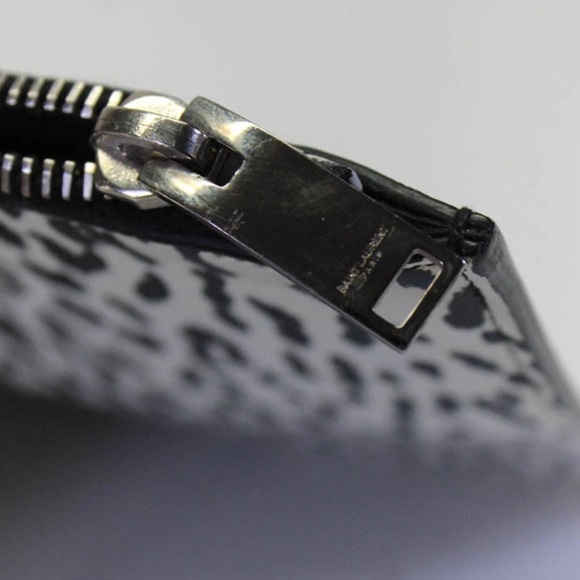 Saint Laurent White Black Cheetah Print Flat Clutch Bag - Picture 12 of 16